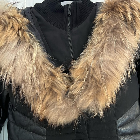 Danier Down Jacket - Picture 5 of 12